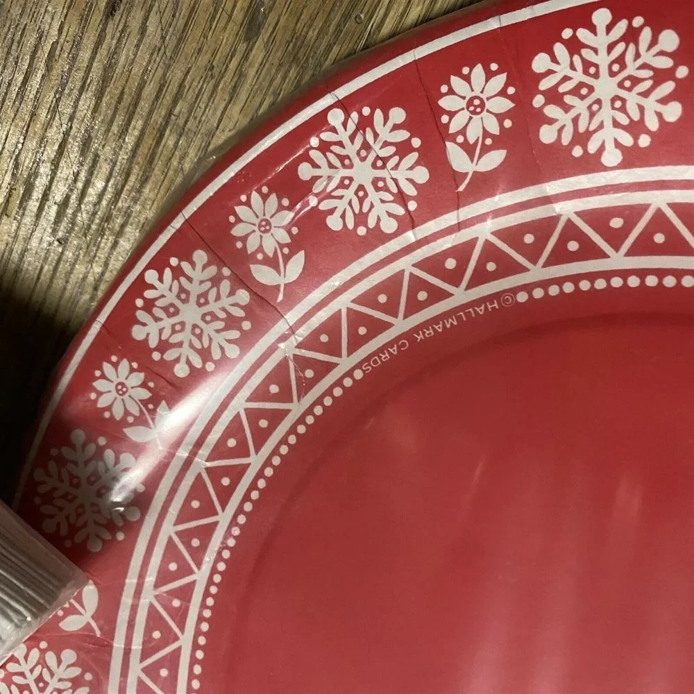 Vintage Hallmark Paper Plates and Napkins Snowflake Red Christmas NEW in PACKAGE